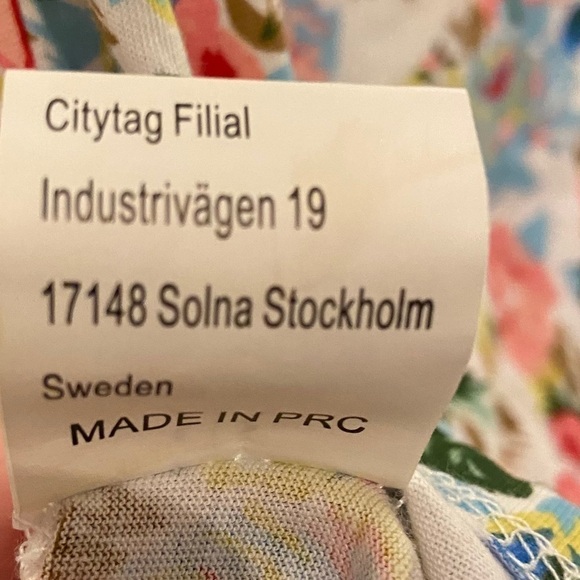 Robin Ruth Floral Short Sleeve Sweden T-shirt (L) - Picture 7 of 7